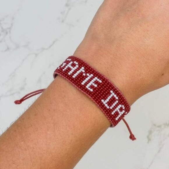 Seed Beaded GEORGIA BULLDOGS College Football Tassel Drop Pull To Fit Bracelet - Picture 5 of 5